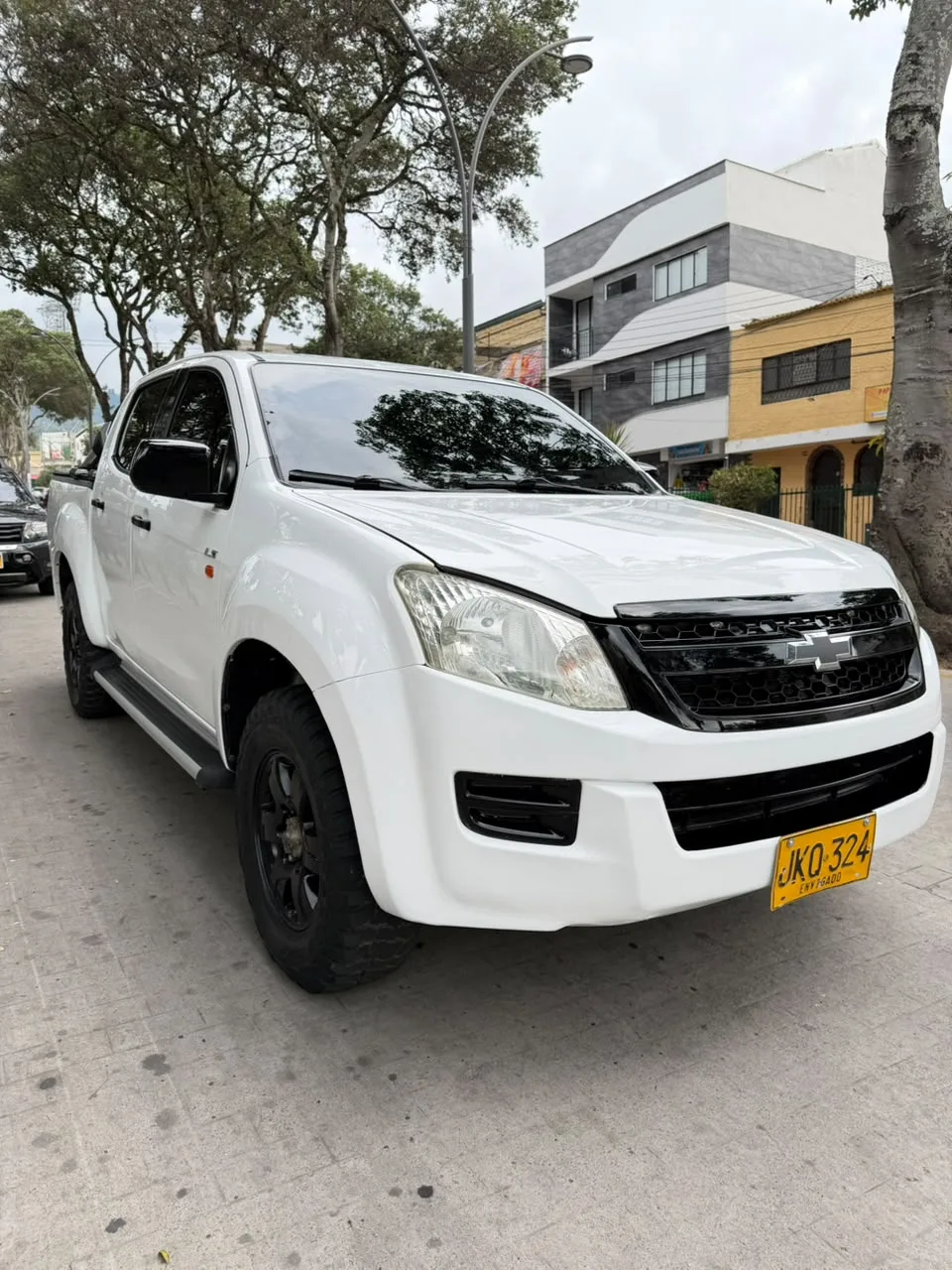 Chevrolet D-Max 2018 — foto 1