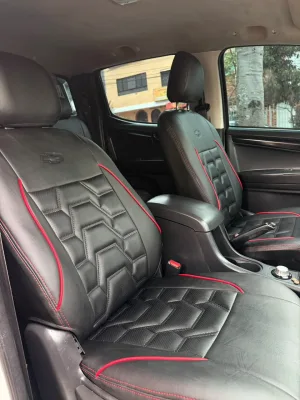 Chevrolet D-Max 2018 — foto 12