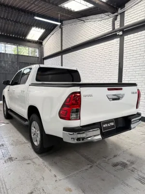 Toyota Hilux 2018 — foto 4