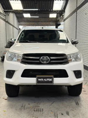 Toyota Hilux 2018 — foto 1