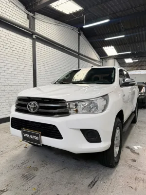 Toyota Hilux 2018 — foto 3
