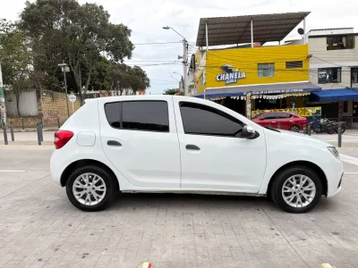 Renault Sandero Life 2021 — foto 19