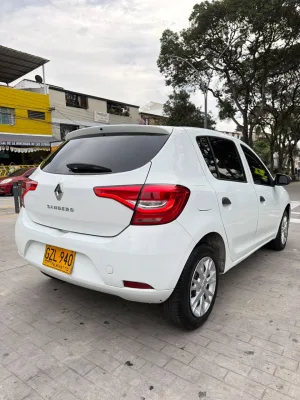 Renault Sandero Life 2021 — foto 25