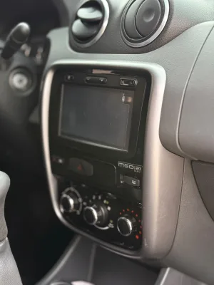Renault Logan 2016 — foto 10