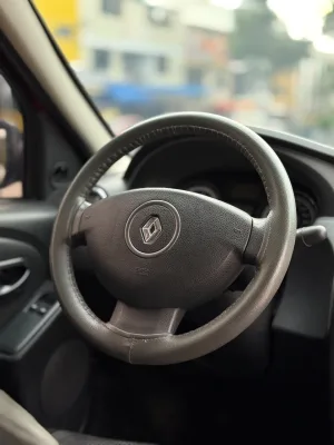 Renault Logan 2016 — foto 2