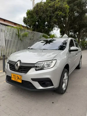 Renault Logan 2023 plata — foto 5